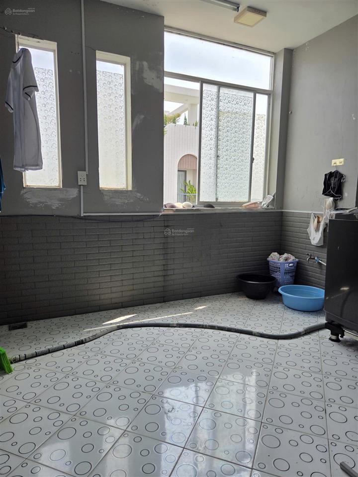 Mặt tiền bình phú 1 căn góc 2 mặt thoáng chỉ 8,5 tỷ
