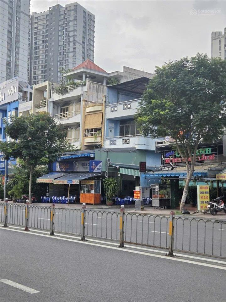 Siêu phẩm mặt tiền lý chiêu hoàng hầm + 7 tầng, có thang máy