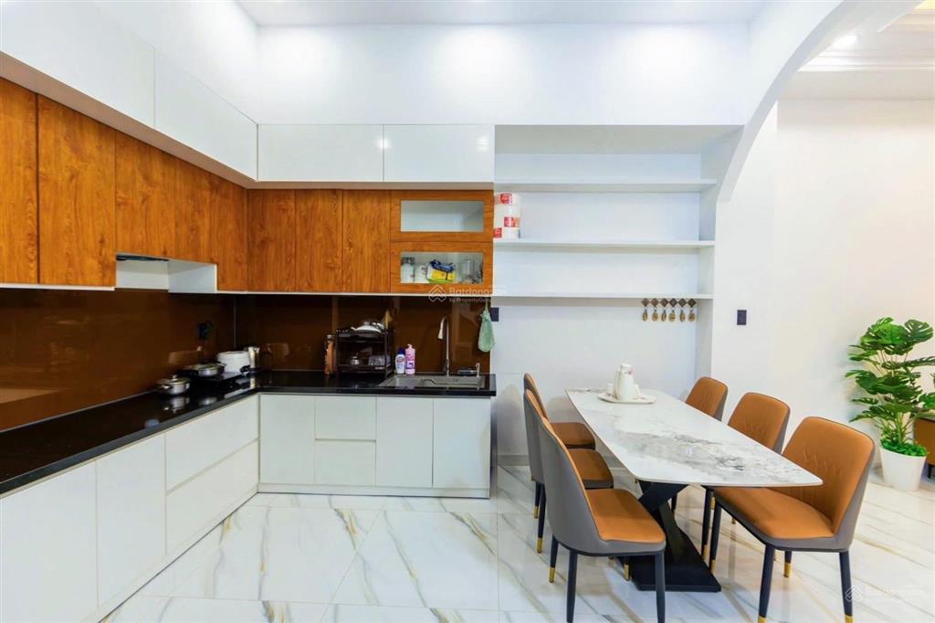 Cho thuê căn hộ đường mai hắc đế  đà lạt