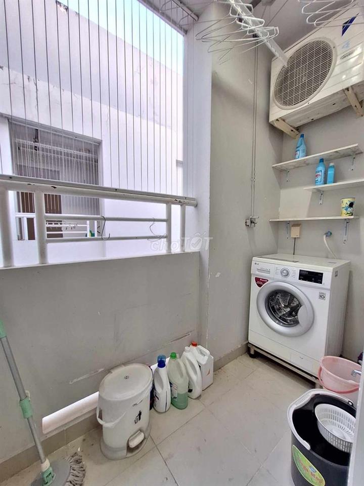 (Tin Thật_ giá đúng chính chủ gửi bán 2pn/2wc căn góc Him Lam chợ lớn)