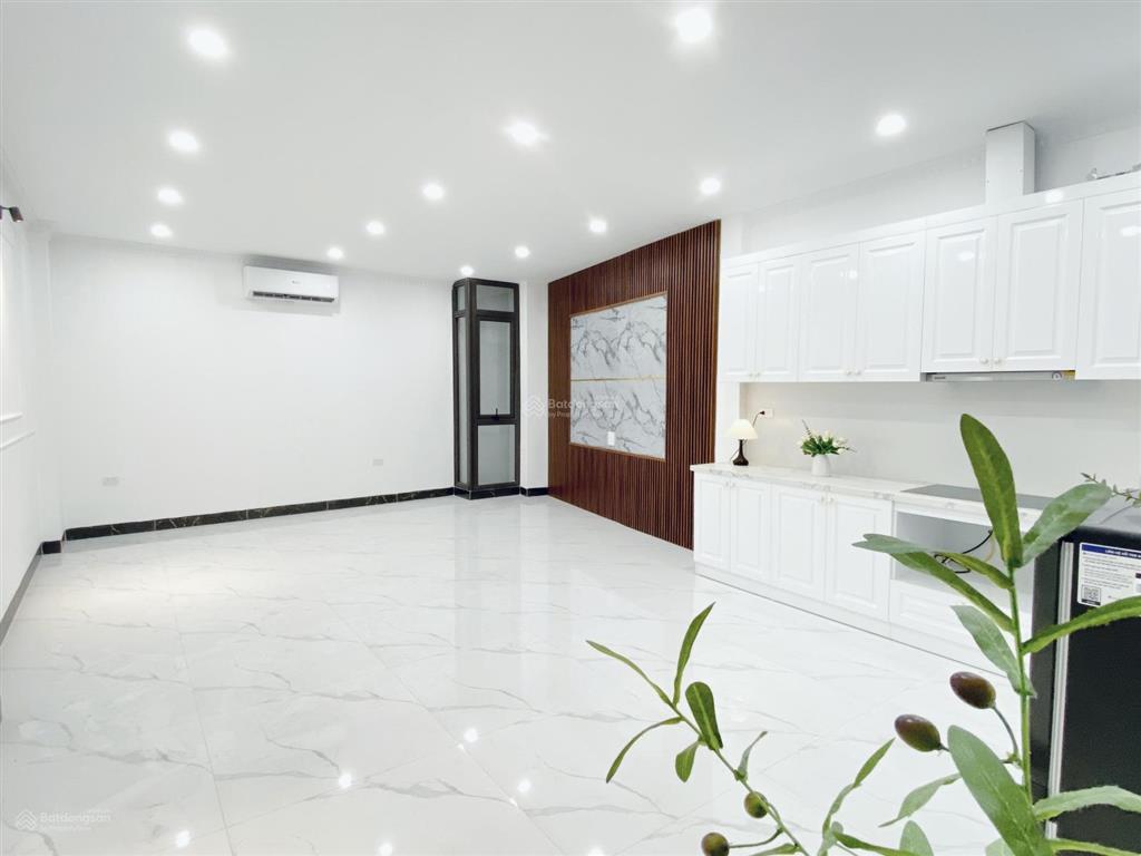 Cho thuê căn hộ 1 ngủ 1 khách 40m2 tại 21 lê văn lương giá 9.8tr  full nội thất