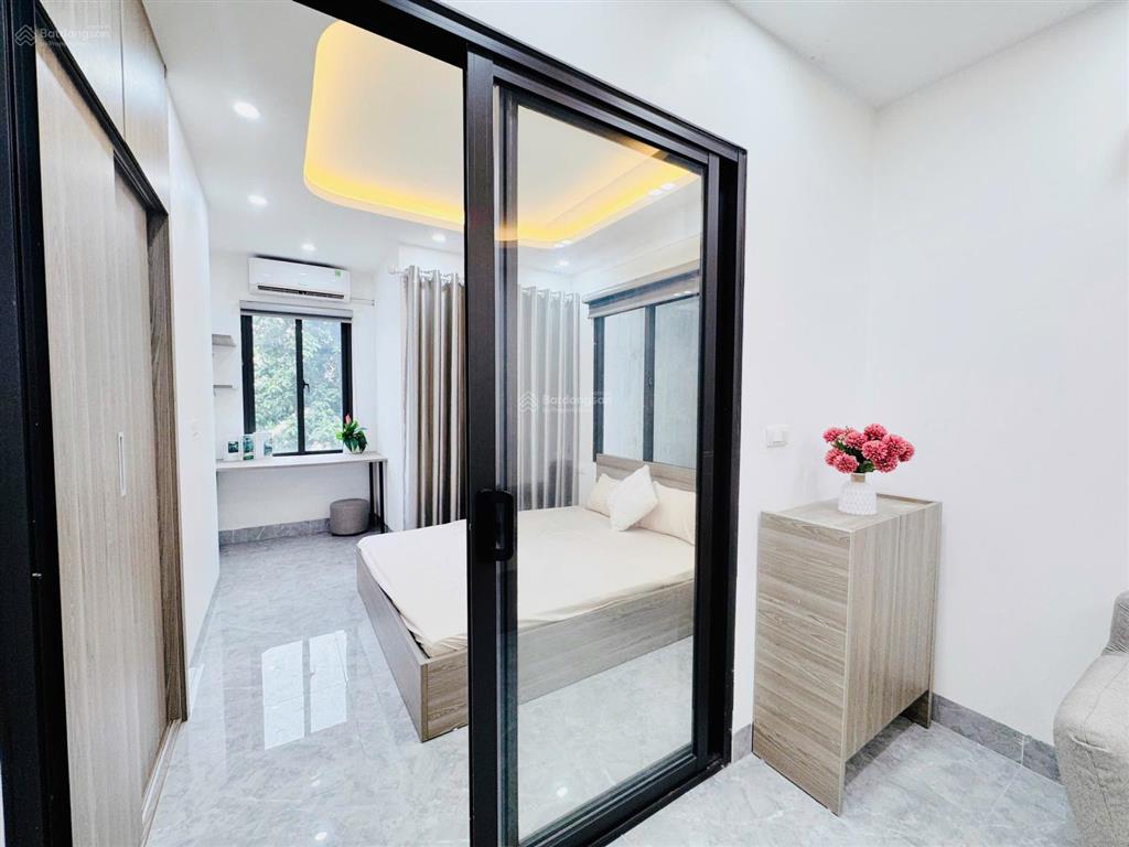 Cho thuê căn hộ 1 ngủ 1 khách tại mặt đường pháo đài láng  full đồ chỉ từ 7tr/tháng