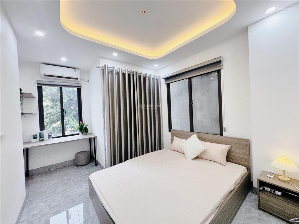 Căn hộ 1 ngủ 1 khách mặt đường pháo đài láng  gần đại học ngoại thương