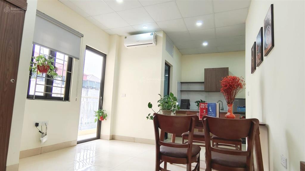 Ccmn 79 cầu giấy  cạnh đh gtvt, full đồ ban công chỉ 4,xtr/tháng