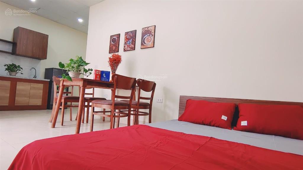 Ccmn 79 cầu giấy  cạnh đh gtvt, full đồ ban công chỉ 4,xtr/tháng