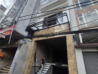 Cho thuê mbkd phố đê la thành nhỏ s 85m2  có hầm để xe