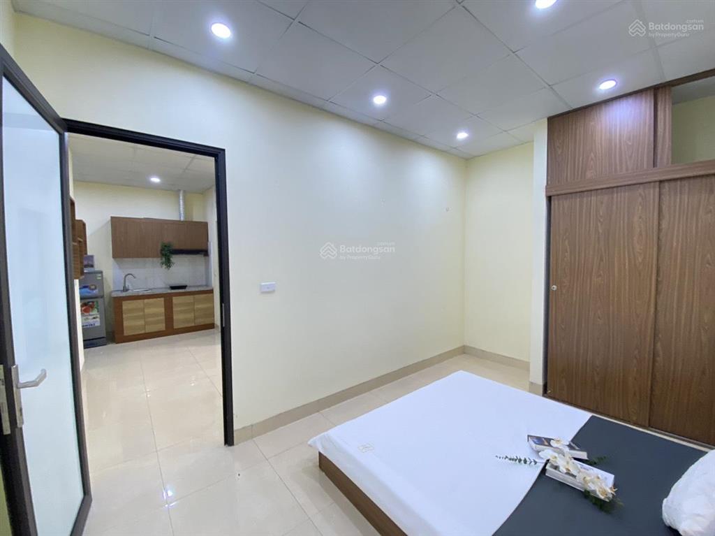 Cho thuê ccmn 1n1k 45m2 tại 79 cầu giấy giá 6tr/tháng