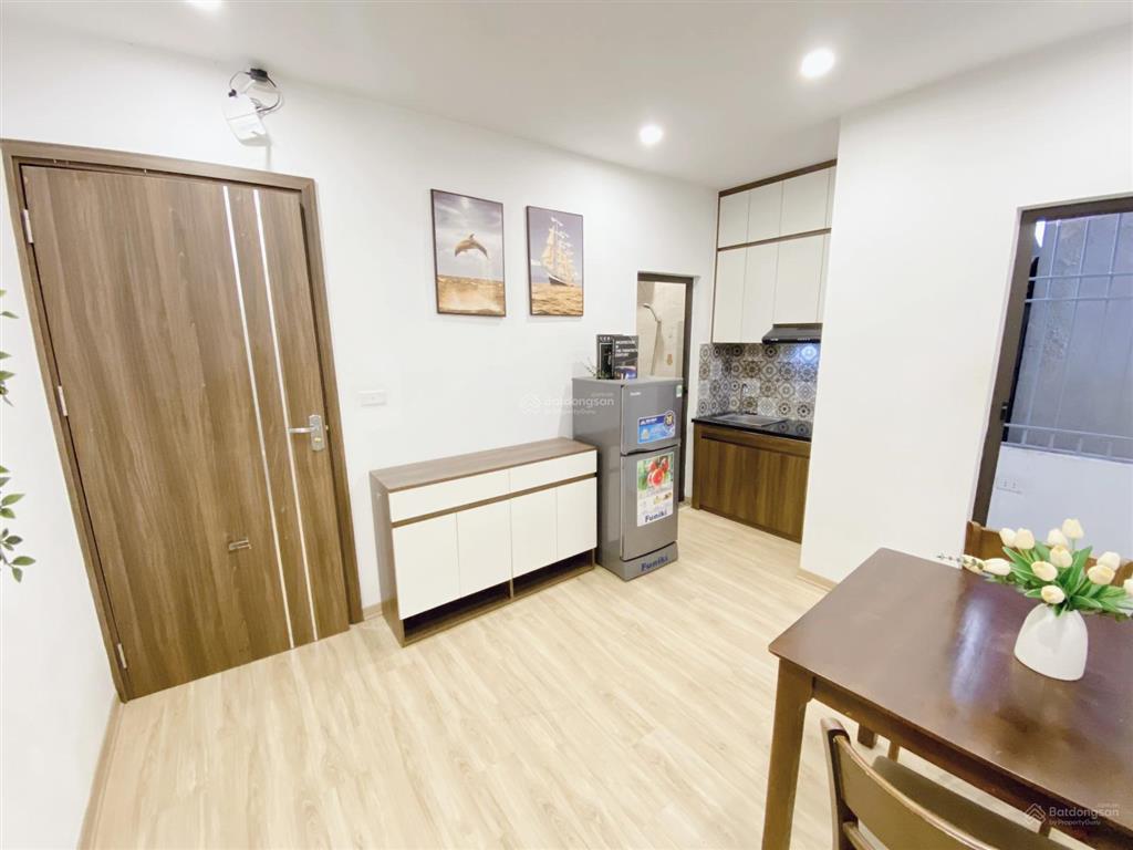 Ccmn 1 ngủ 1 khách tại 329 cầu giấy  ngay tòa flc giá 6tr/tháng