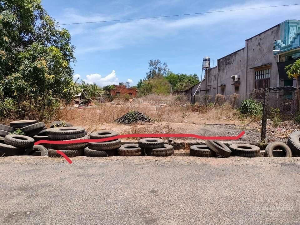 Cần bán lô đất phước thuận (hồ tràm)  tphcm. diện tích 16*47,5m thổ cách biển hồ tràm 6km