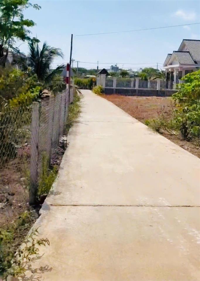 Cần bán lô đất xã xuyên mộc gần trung tâm thương mại. diện tích 10*46m, 140m2 thổ cư giá cực rẻ