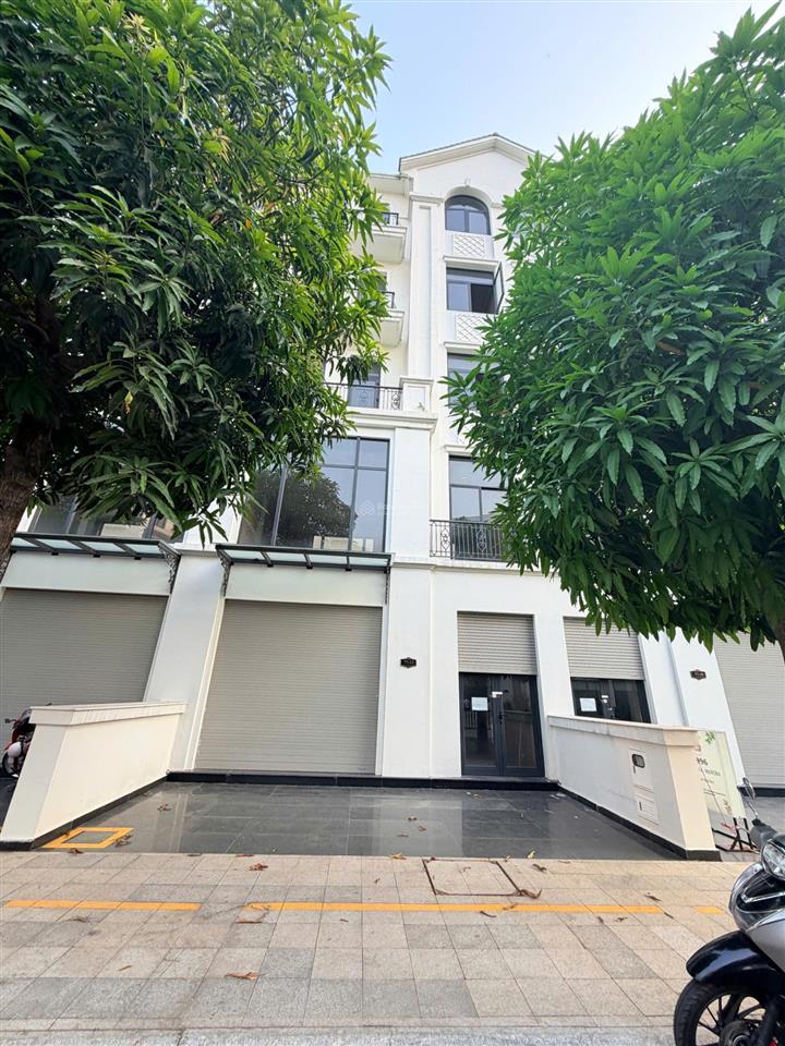 Nhà phố liền kề 84m2, the manhattan  trục đường thông  chỉ 16,350 tỷ btp tại vinhomes grand park