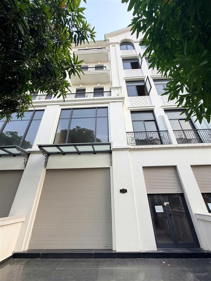 Nhà phố liền kề 84m2, the manhattan  trục đường thông  chỉ 16,350 tỷ btp tại vinhomes grand park