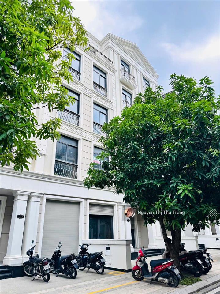 15 tỷ sở hữu ngay căn nhà phố 96m2 có sổ hồng tại vinhomes grand park, trục đường thông