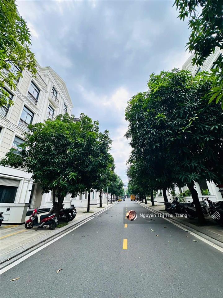 15 tỷ sở hữu ngay căn nhà phố 96m2 có sổ hồng tại vinhomes grand park, trục đường thông