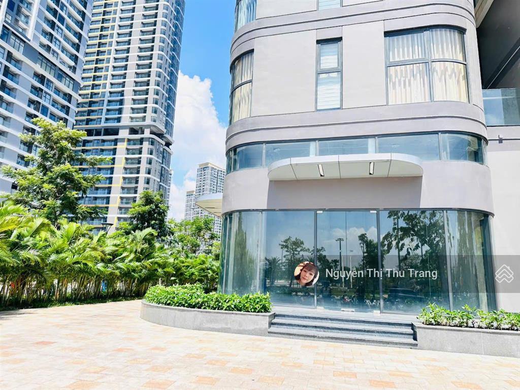 Bán shop beverly đối diện công viên,bãi xe ô tô 132m2 giá 29,675 triệu hđt 120 triệu/ thg tại vhgp