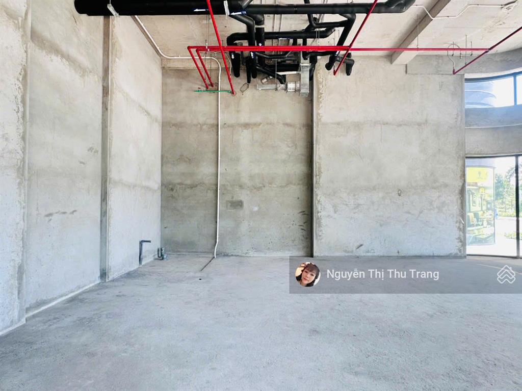 Bán shop beverly đối diện công viên,bãi xe ô tô 132m2 giá 29,675 triệu hđt 120 triệu/ thg tại vhgp