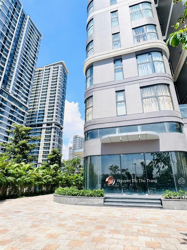 Bán shop beverly đối diện công viên,bãi xe ô tô 132m2 giá 29,675 triệu hđt 120 triệu/ thg tại vhgp