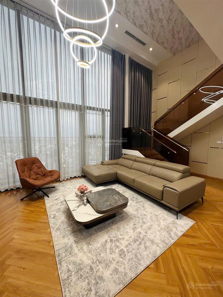 Cho thuê căn hộ duplex (2pn,2wc) ở pentstudio, 699 lạc long quân, view siêu đẹp,có slot oto, ở luôn