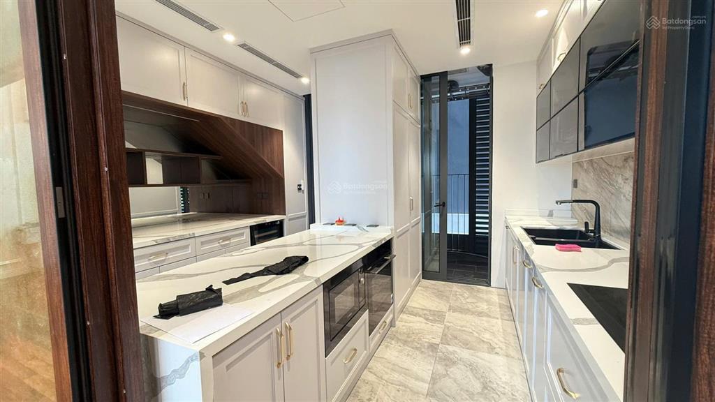 Rao bán! căn hộ duplex 01pn 2wc, ở pentstudio. sẵn sổ đỏ vĩnh viễn, view hồ tây & view cầu nhật tân