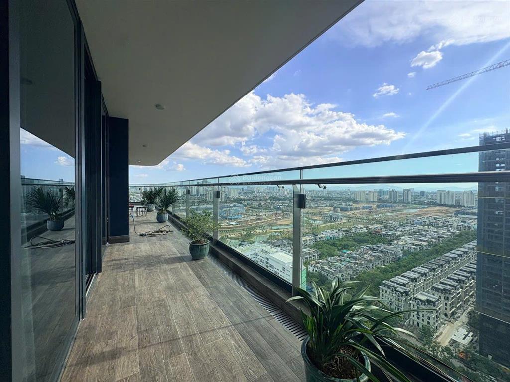 Cho thuê căn hộ 3pn & 4pn siêu đẹp & rộng ở khu ngoại giao đoàn & tòa han jardin t6t7, có slot oto