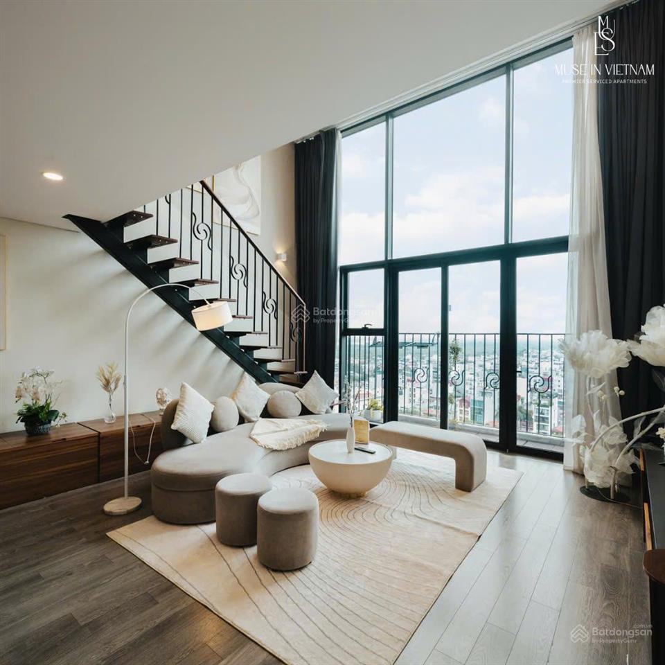 Chính chủ cho thuê căn duplex 2 tầng, view hồ tây & cầu nhật tân ở pentstudio, tây hồ. vào ở luôn