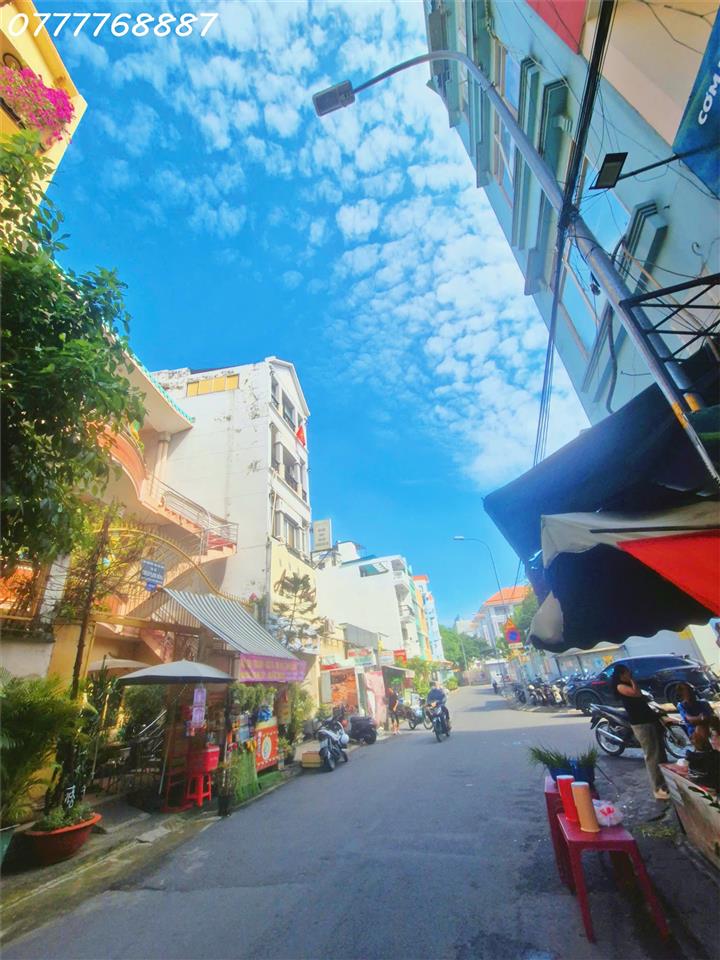 NHÀ MT 5 TẦNG KHU PHAN XÍCH LONG PHU NHUẬN ĐƯỜNG LỚN SANG ĐẸP. Ở VP KD TỐT