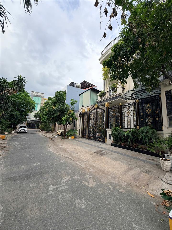 BIỆT THỰ HỒ BƠI SIÊU ĐẸP BÌNH THẠNH HẦM 4 TẦNG - MUA VỀ Ở NGAY