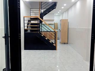 Nhà đường nguyễn trãi, nội thất cơ bản, hẻm 4m, có sân để xe, khu dân trí.
