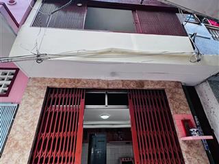 Nhà đường phan văn trị, 3 phòng ngủ, 4 toilet, cọc 1 tháng, gần mặt tiền