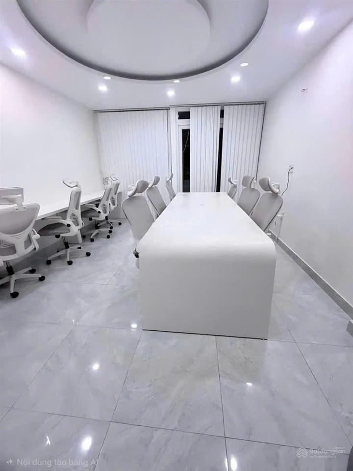 Nhà mặt tiền phan văn trị, nhà mới đẹp, nội thất cơ bản, 1 trệt 3 lầu sân thượng
