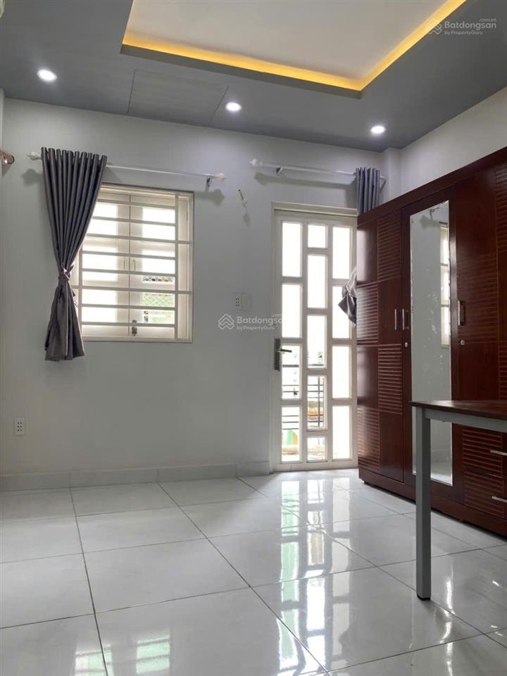 Nhà đường hòa hảo hẻm xe hơi, cách mặt tiền 1 căn, 4 phòng ngủ, 3 toilet