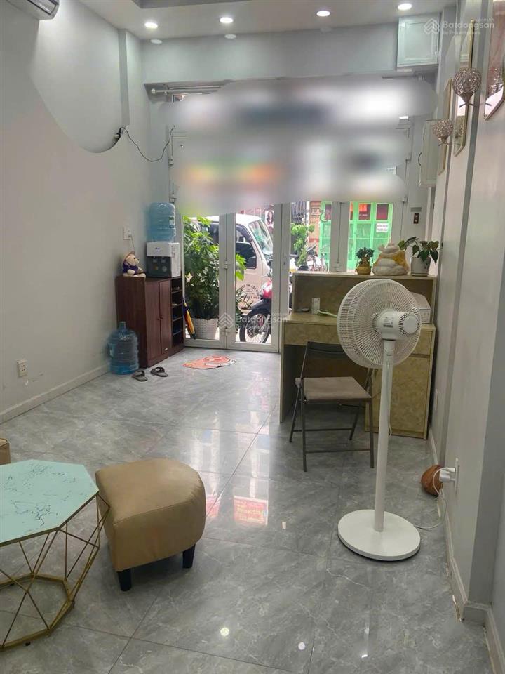 Nhà mặt tiền phan văn trị, 1 trệt 2 lầu sân thượng, nhà trống nhận ngay.