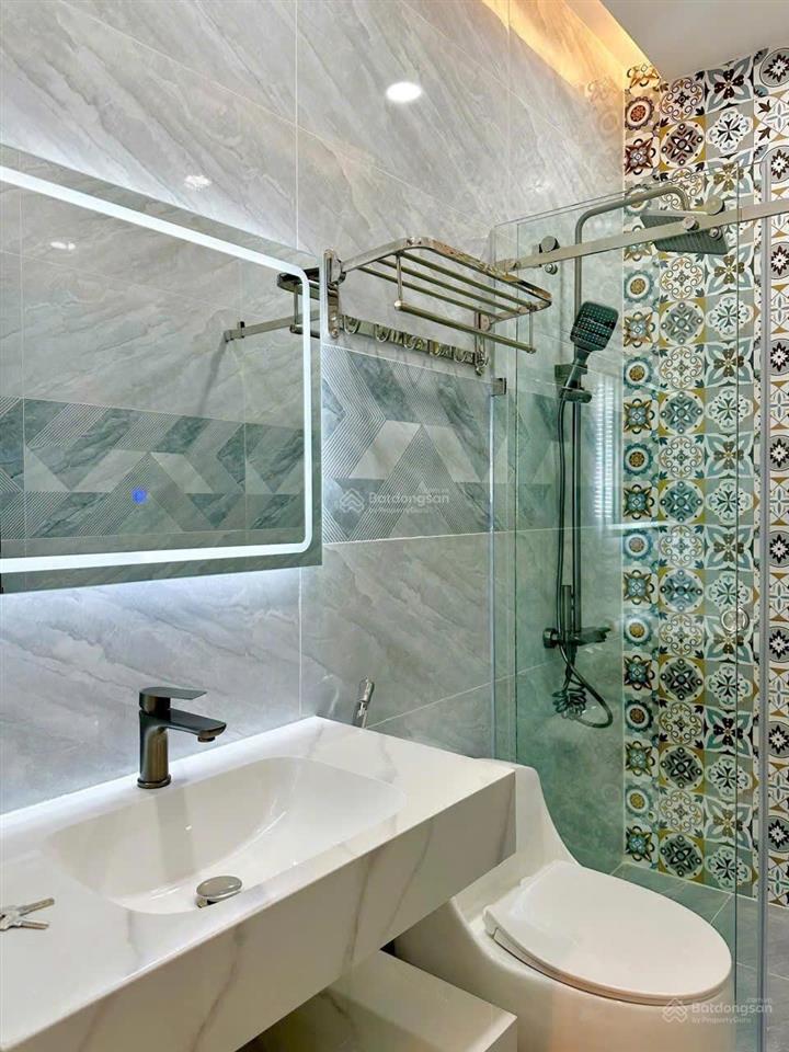 Nhà bán chính chủ mới xây 72m2 giá 8 tỷ đường chiến lược, phường bình trị đông, quận bình tân