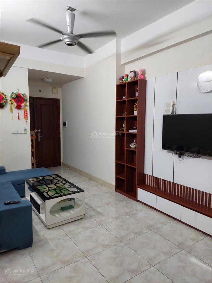 Chính chủ bán căn hộ 65m ban công hướng mát toà gemek 1 tầng trung giá đầu tư 3,69 tỷ