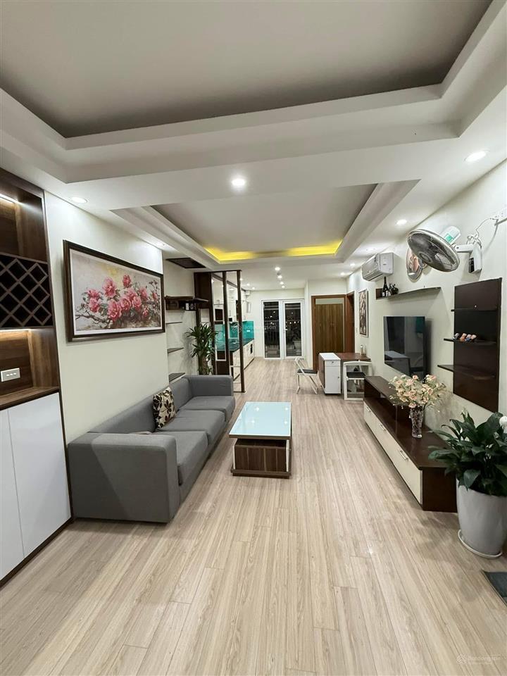 Chính chủ bán căn hộ 73m2 ban công hướng mát toà gemek 1 tầng cao chỉ 4,1 tỷ