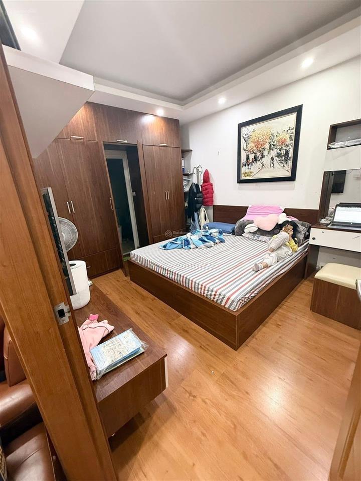 Chính chủ bán căn hộ 73m2 ban công hướng mát toà gemek 1 tầng cao chỉ 4,1 tỷ