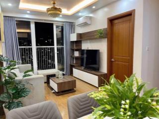 Chính chủ bán căn hộ 72m2 bc đông nam tầng trung gemek 2 chỉ 3,3 tỷ