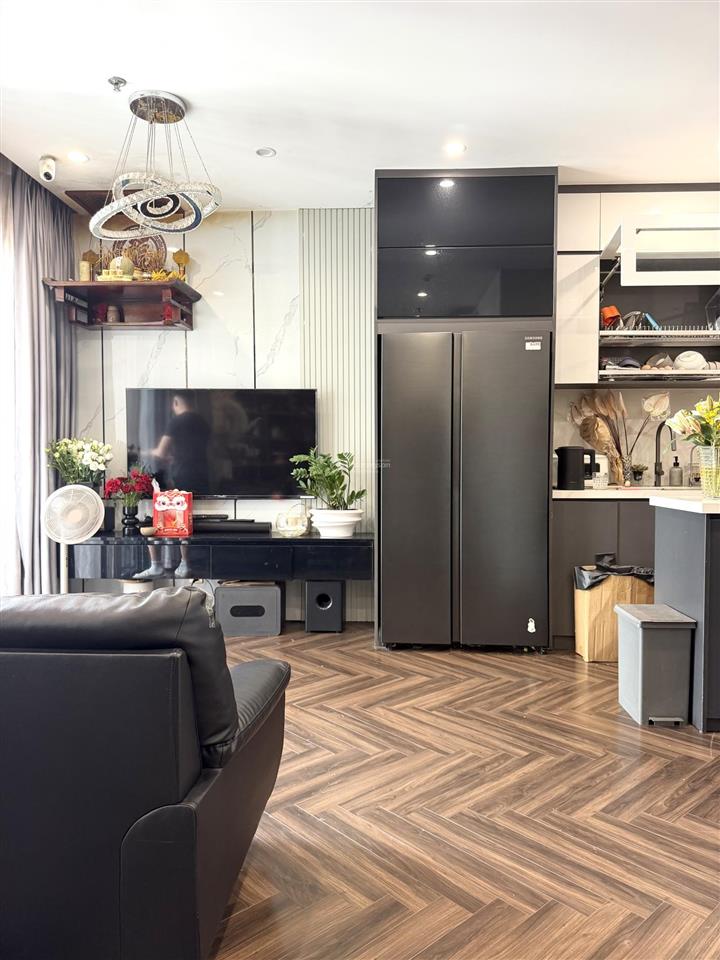 Ngộp bank bán gấp căn 2pn + full nội thất 3,99 tỷ vinhomes smart city tây mỗ