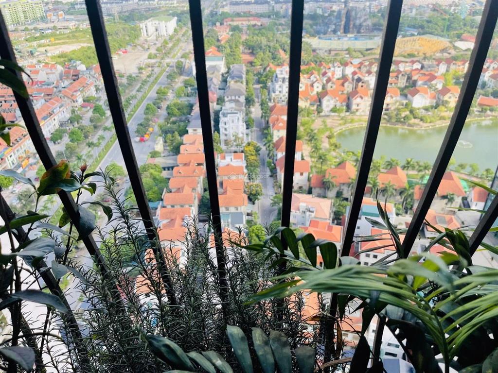 Chính chủ bán nhanh căn 2pn2vs bc đông nam gemek 2 chỉ 3,4 tỷ