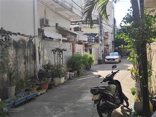 Căn nhà cấp 4 với 6 phòng cho thuê giá hấp dẫn, tại đường đỗ báđà nẵngvài bước chân ra biển105m2