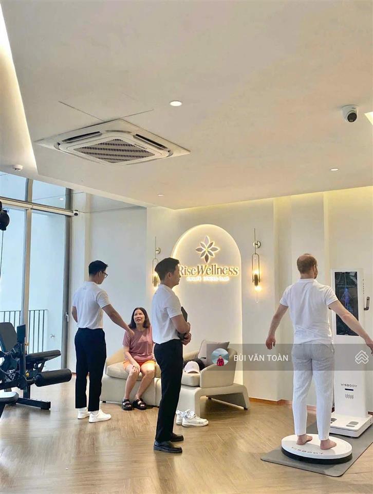 Tòa nhà 8 tầng đẹp nức nở mặt tiền đường phạm cự lượng, view biển view sông, sát đường võ văn kiệt