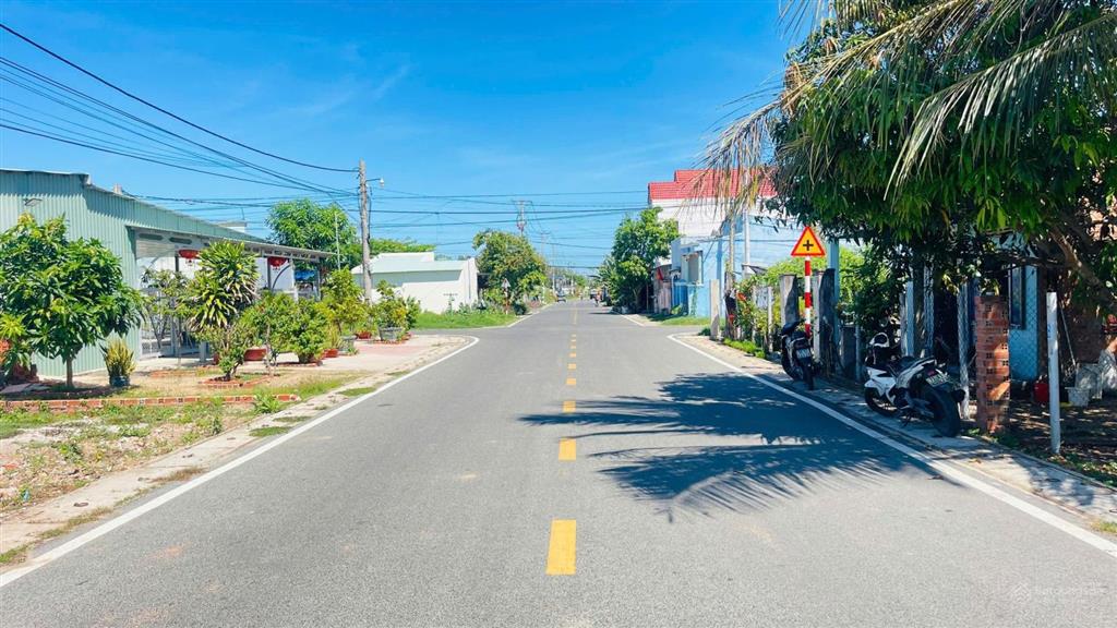 Đất mt đường 52a, hòa long, 1000 m2