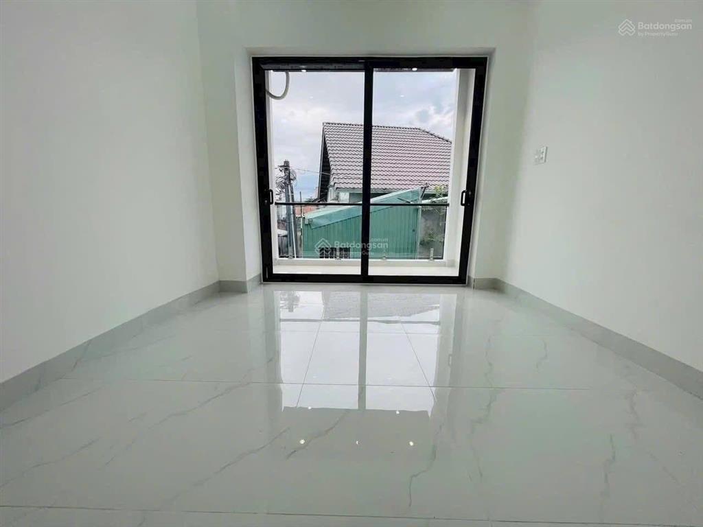 Bán nhà 1 trệt 1 lầu ( dt sổ  60m2 ) sổ hoàn công , ngay chợ tân vạn , gần cầu đồng nai ,aeon mall