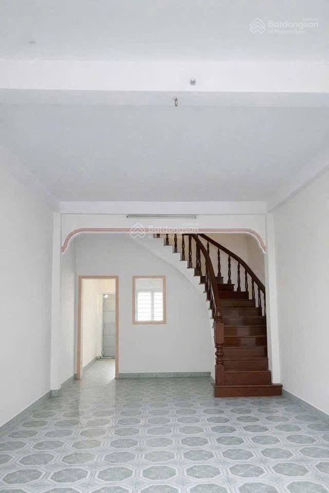 Cần bán nhà mặt tiền q.lộ 51 . đối diện bệnh viện shingmak , ngay đường hương lộ 2 ( bên gỗ )