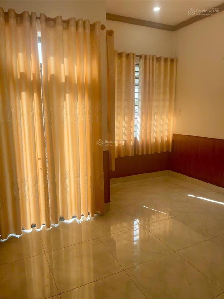 Bán nhà 1 trệt 1 lầu ( sổ riêng 94m2 ) gần đường bùi hữu nghĩa 30 mét , gần chợ , gần chung cư