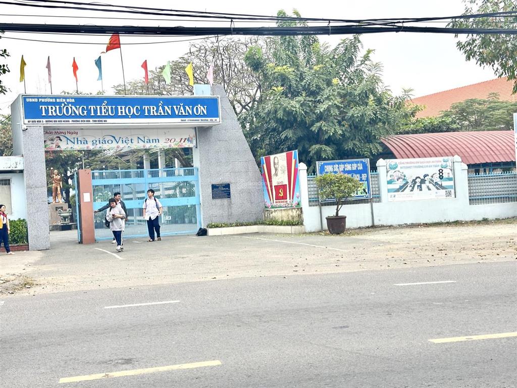 Cần bán lô đất 12x29=345m². cách aeon mall biên hoà đang xây dựng chỉ 300 mét
