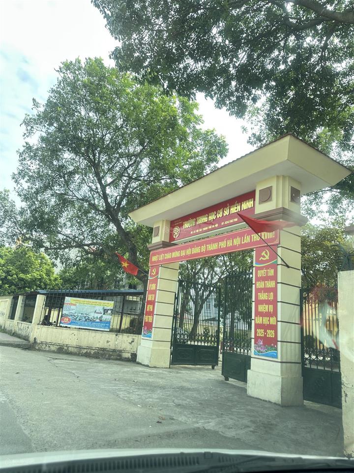 Đất kinh doanh băng hai đường nhựa hiền ninh nội bài