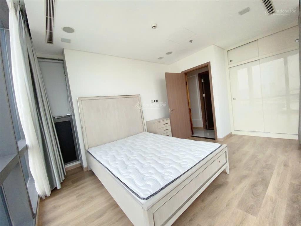 Cho thuê căn hộ giá tốt, 3pn2wc nội thất cao cấp view trực diện cầu sài gòn 50tr/tháng