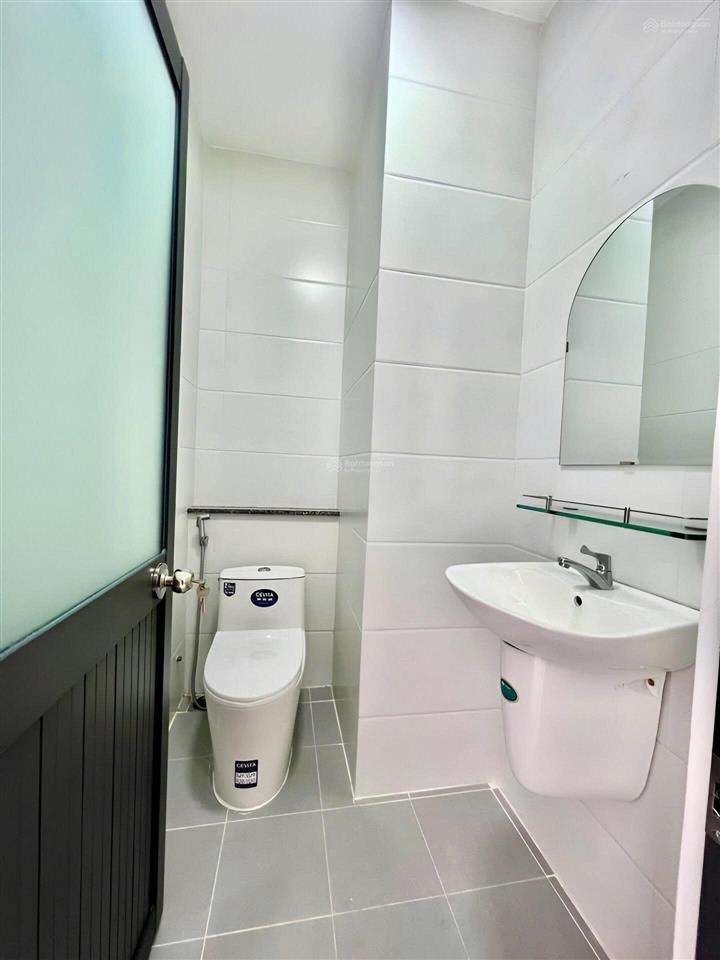 Tôi chính chủ cần bán căn nhà 800tr sổ hồng đầy đủ , đường lê văn khương q12 ngay nhà máy bia