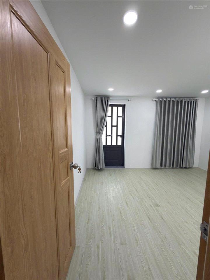 Tôi chính chủ bán căn nhà giá 1 tỷ 190 triệu sổ đầy đủ, ngay dương thị mười q12